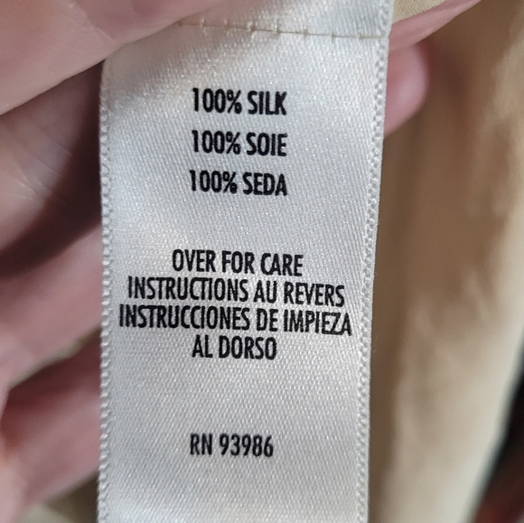 Casual Corner Silk Button Down Blouse Women Long Sleeve Career Top Size 16 Vtg - Picture 4 of 6